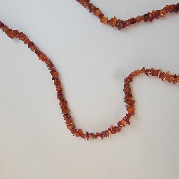 Vintage Carnelian Chip Bead Necklace 36 Inch Natural Red Brown Gemstone Strand - Picture 9 of 10